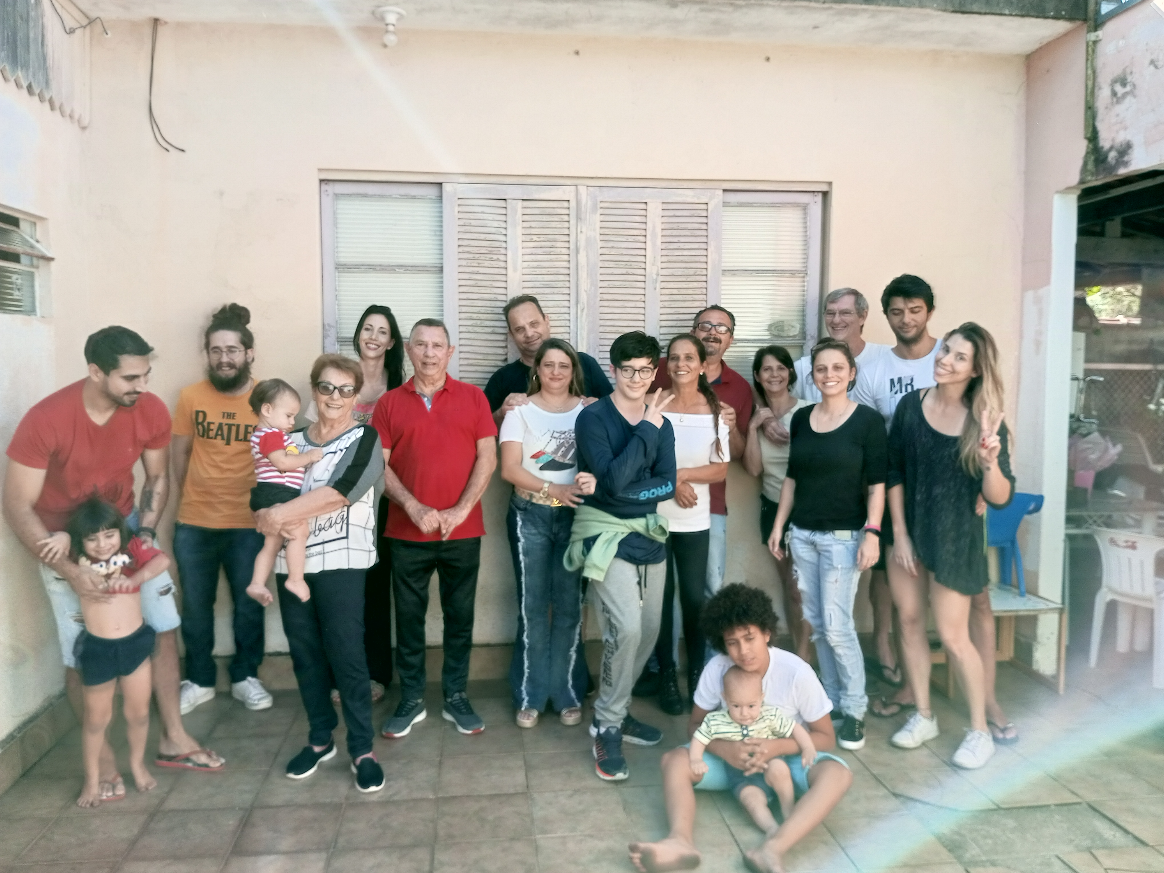 Reunião na residencia do casal Sidnei/Patricia (versão diferente)